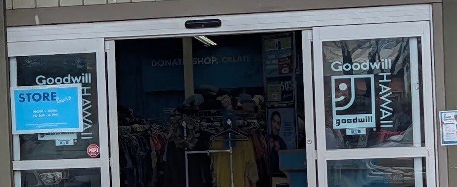 Entrance to a Goodwill Hawaii thrift store