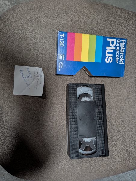 Polaroid T-120. June 1992, Unsolved Mysteries recorded over Kindergarten Cop, KSNW Wichita NBC (VHS-2026-172)