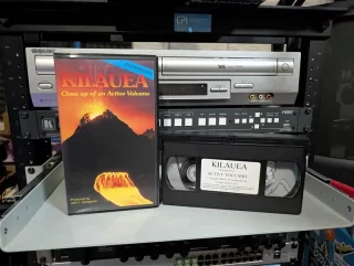 Kilauea: Close Up of an Active Volcano, 2nd Edition: tape photo 1