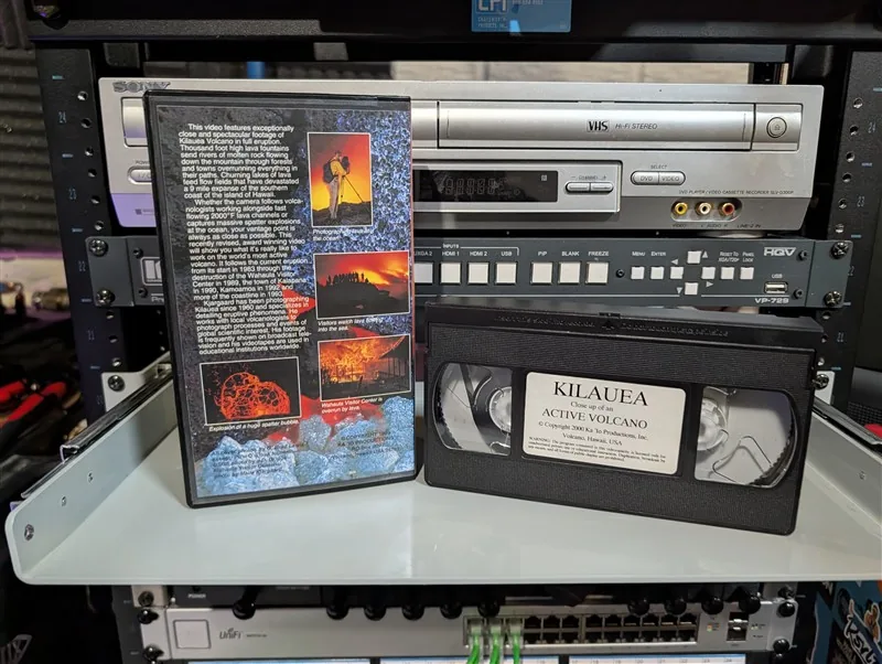 Kilauea: Close Up of an Active Volcano, 2nd Edition: tape photo 2