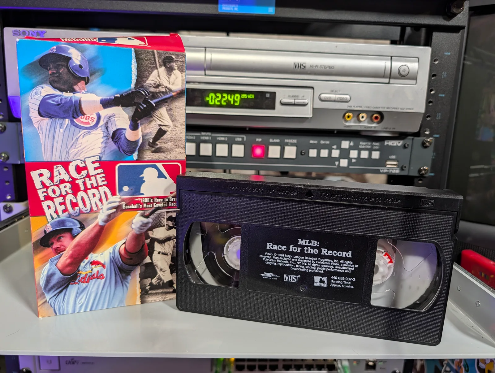 Race for the Record: McGwire and Sosa (1998): tape photo 1