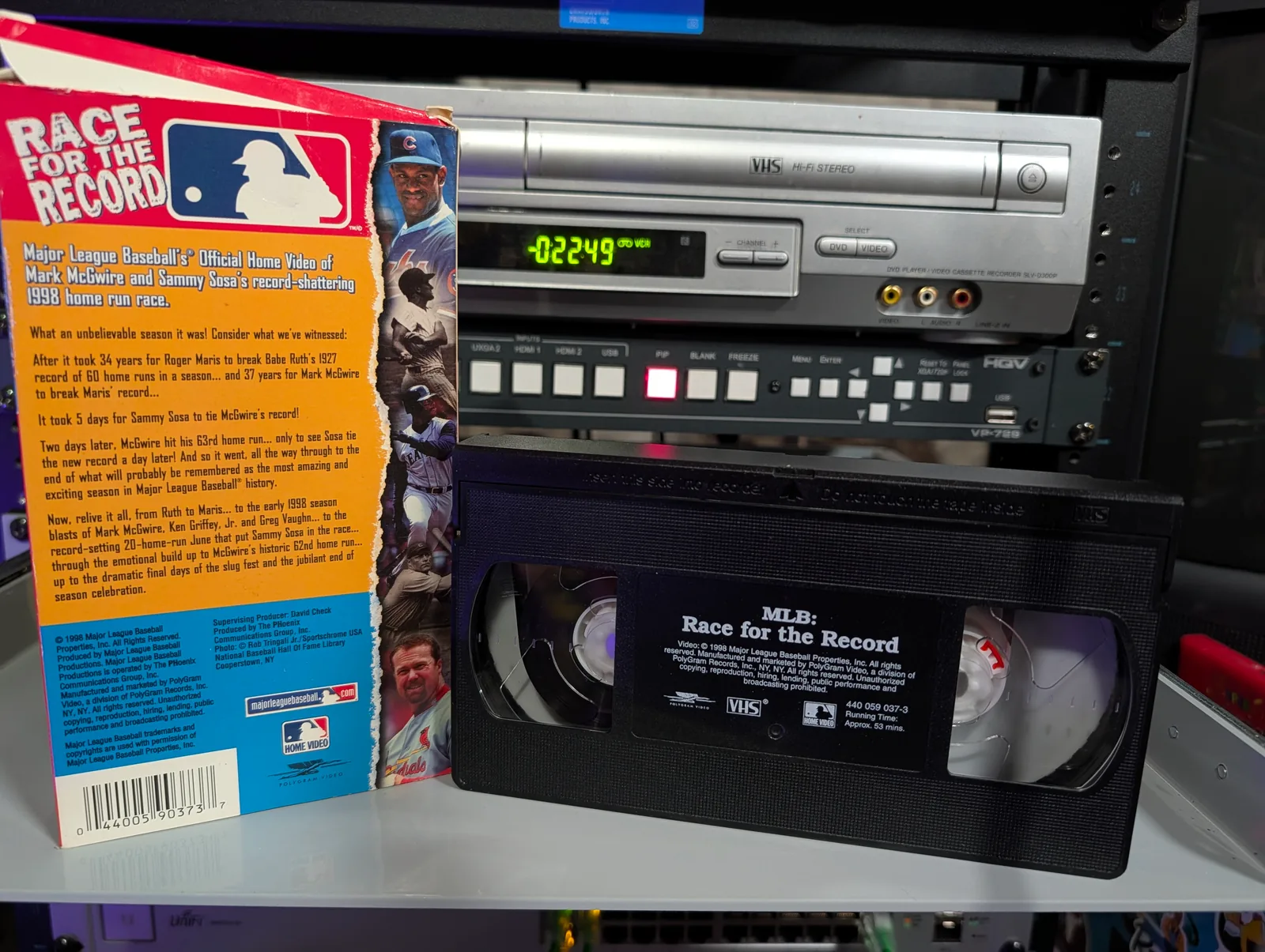 Race for the Record: McGwire and Sosa (1998): tape photo 2