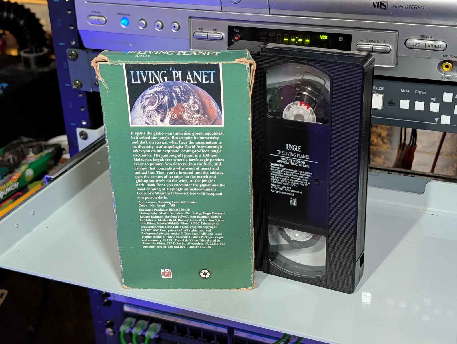Jungle: The Living Planet (Time-Life Video): tape photo 2
