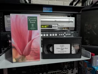 Chelsea Flower Show 2000 with Alan Titchmarsh: tape photo 1