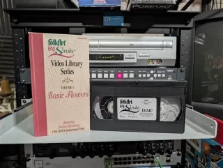 FolkArt One Stroke Volume 1: Basic Flowers with Donna Dewberry: tape photo 1