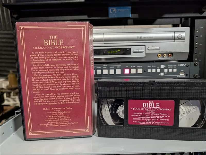 The Bible: A Book of Fact and Prophecy - Volume I: Accurate History, Reliable Prophecy: tape photo 2